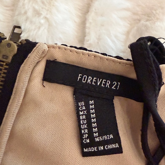 Forever 21 Black and Cream lace Dress - Picture 2 of 3